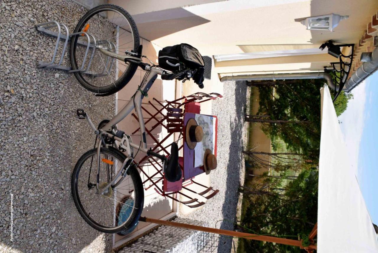 Chez Mamou & Dadou Apartment Monteux Exterior foto